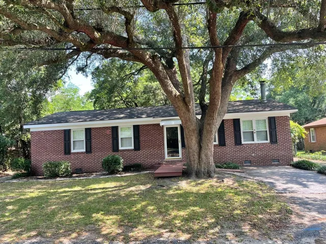 $1,600 | 107 Circle Drive, Summerville, SC 29485