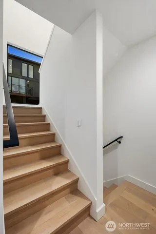 $1,095,000 | 614 5th Avenue South, Unit C107, Edmonds, WA 98020