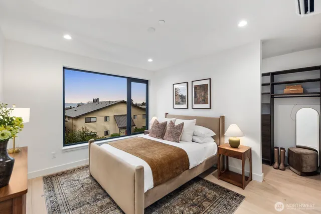 $1,095,000 | 614 5th Avenue South, Unit C107, Edmonds, WA 98020