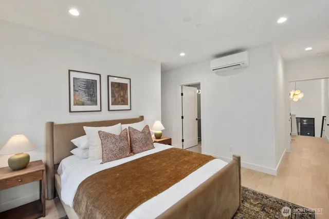 $1,095,000 | 614 5th Avenue South, Unit C107, Edmonds, WA 98020