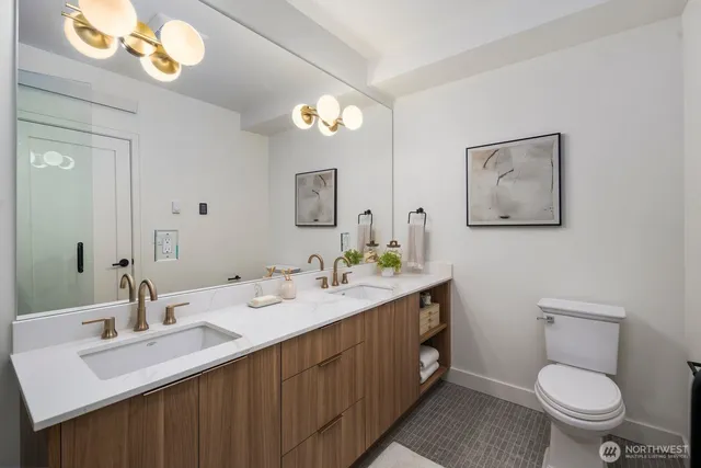 $1,095,000 | 614 5th Avenue South, Unit C107, Edmonds, WA 98020