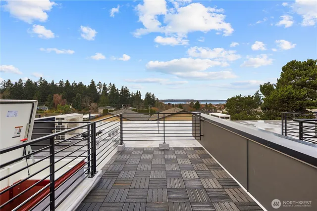$1,095,000 | 614 5th Avenue South, Unit C107, Edmonds, WA 98020