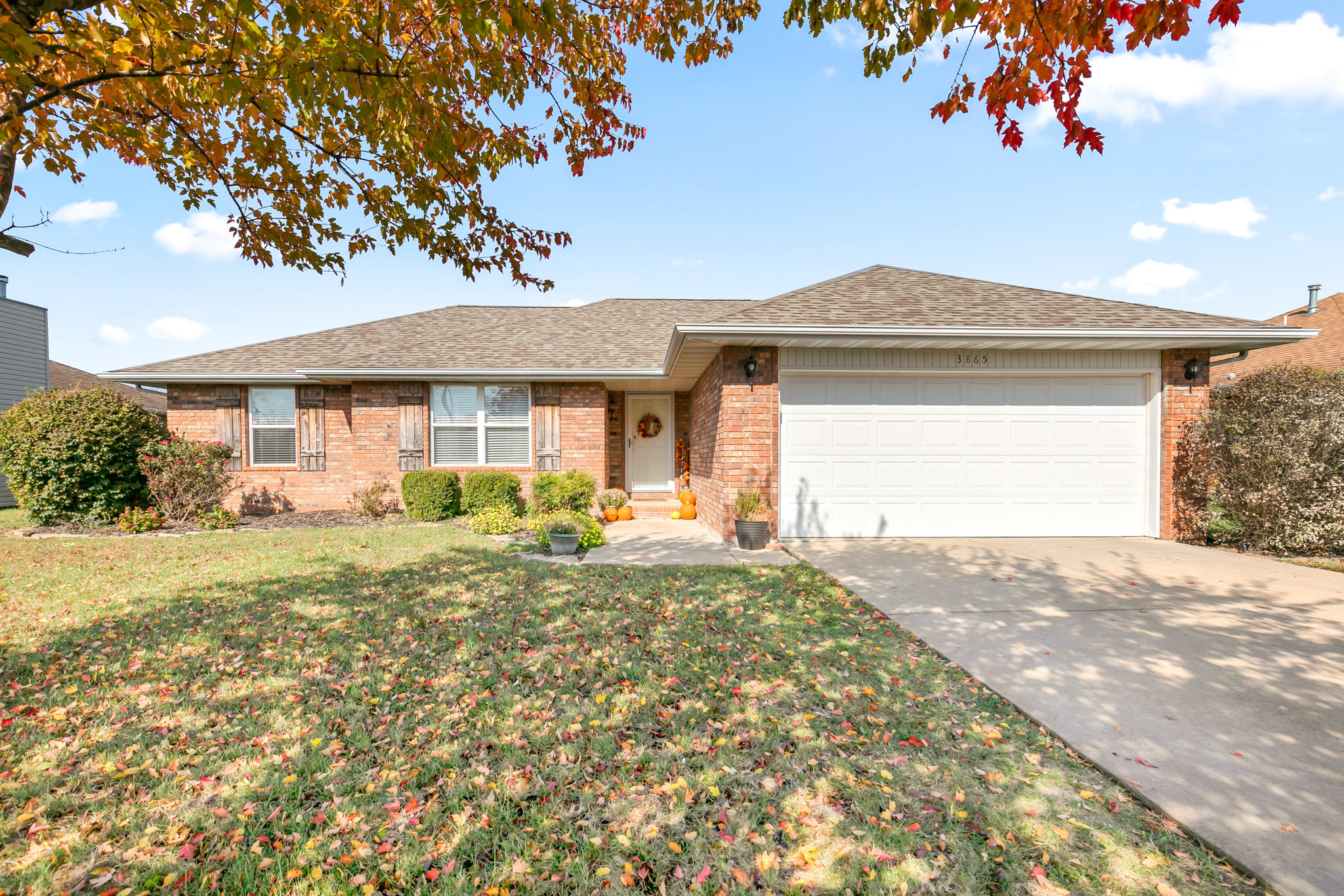 3865 West Ridgeway Street Springfield, MO 65807 - Photo 1 of 1 RE_3865 Ridgeway-2
