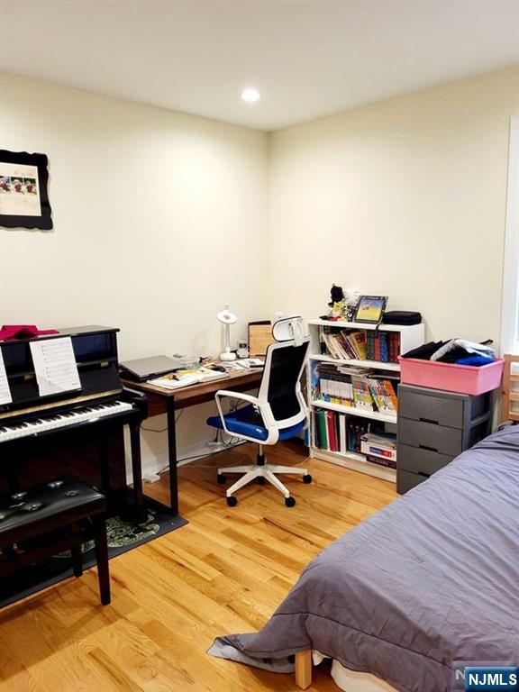 296 County Road, Unit 1 Tenafly, NJ 07670 - Photo 11 of 16 a workspace with furniture