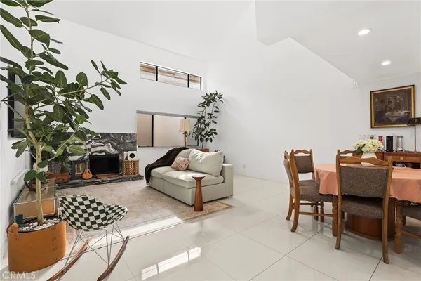 $699,000 | 10926 Bluffside Drive, Unit 30, Studio City, CA 91604