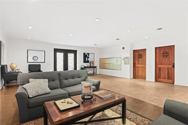 $699,000 | 10926 Bluffside Drive, Unit 30, Studio City, CA 91604