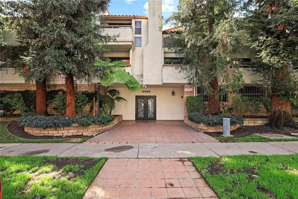 $699,000 | 10926 Bluffside Drive, Unit 30, Studio City, CA 91604