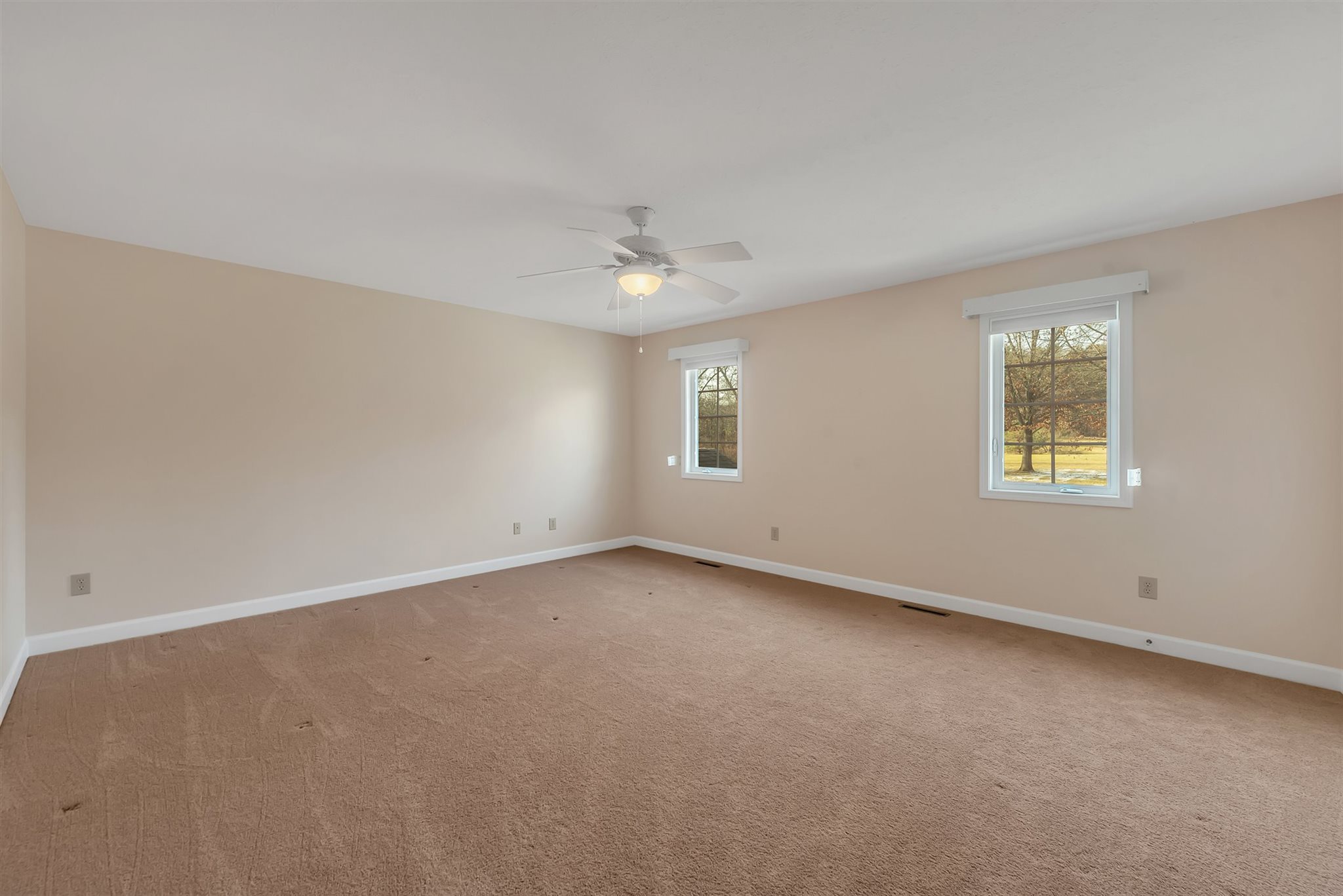 51147 Lilac Road South Bend, IN 46628 - Photo 23 of 36 Gallery Image 23