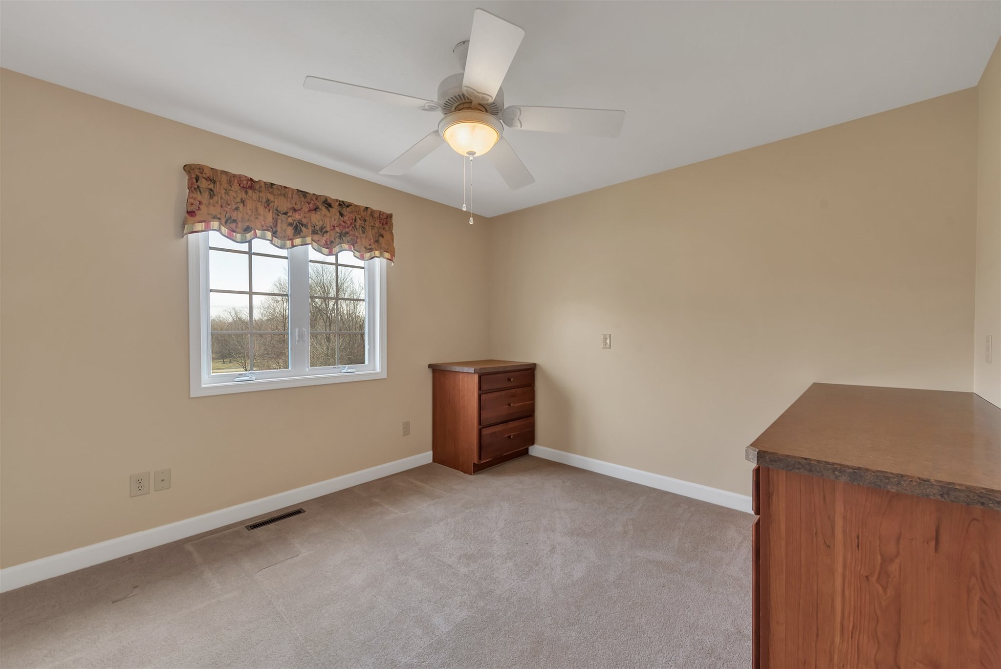 51147 Lilac Road South Bend, IN 46628 - Photo 28 of 36 Gallery Image 28