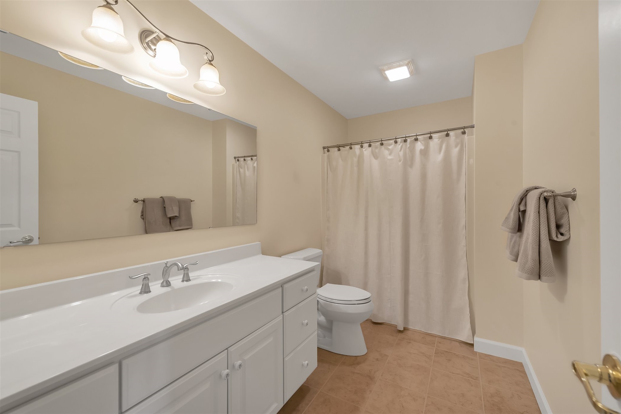 51147 Lilac Road South Bend, IN 46628 - Photo 29 of 36 Gallery Image 29