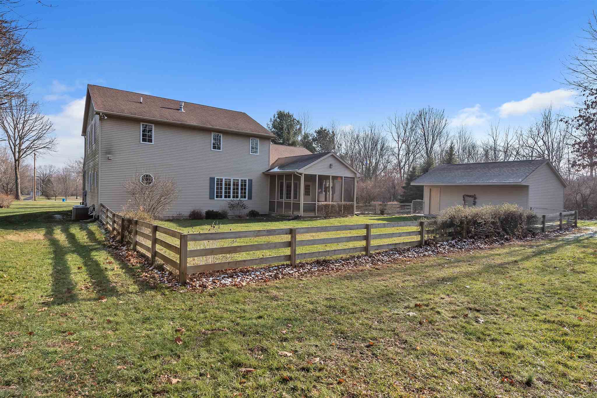 51147 Lilac Road South Bend, IN 46628 - Photo 35 of 36 Gallery Image 35