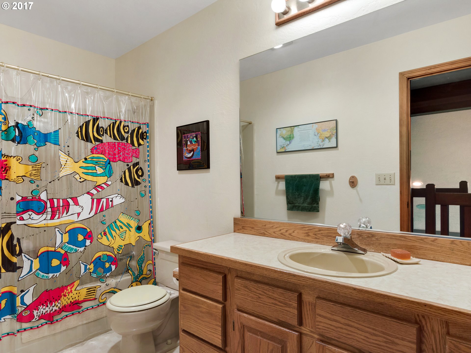 9590 Southwest Washington Street Portland, OR 97225 - Photo 16 of 30 Bathroom