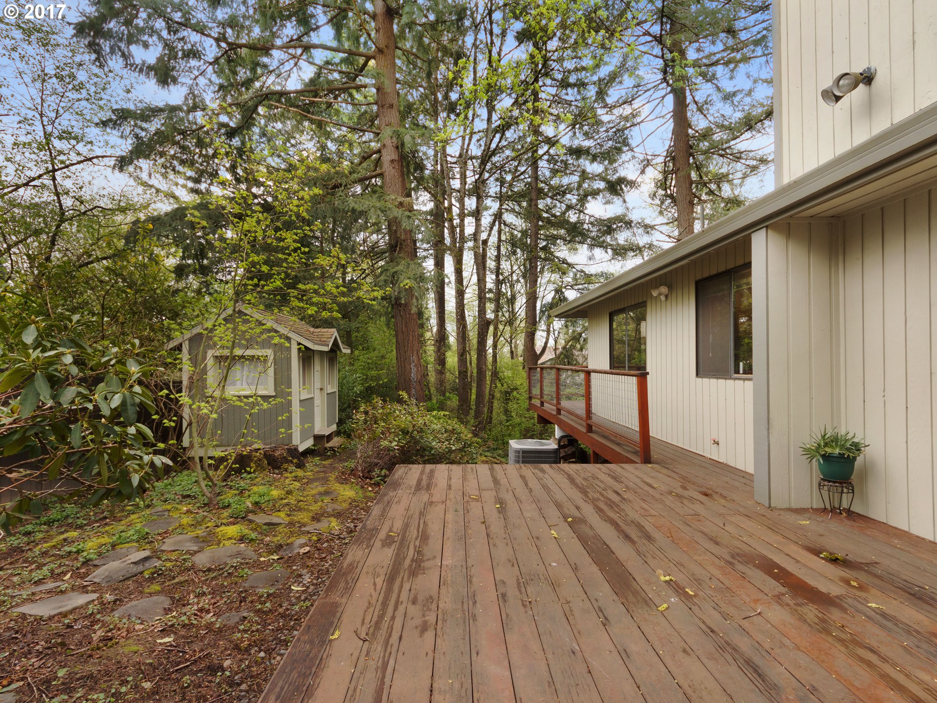 9590 Southwest Washington Street Portland, OR 97225 - Photo 22 of 30 Deck