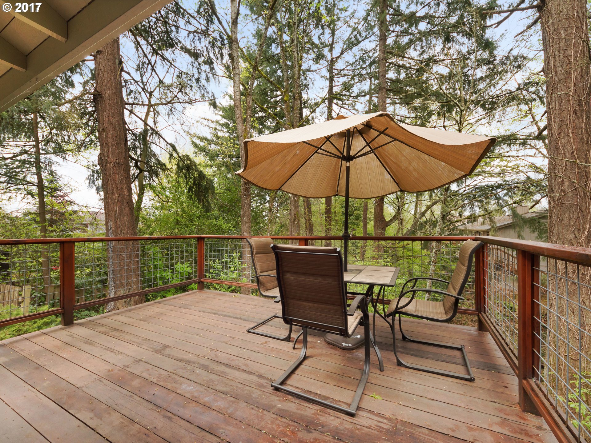 9590 Southwest Washington Street Portland, OR 97225 - Photo 25 of 30 Deck