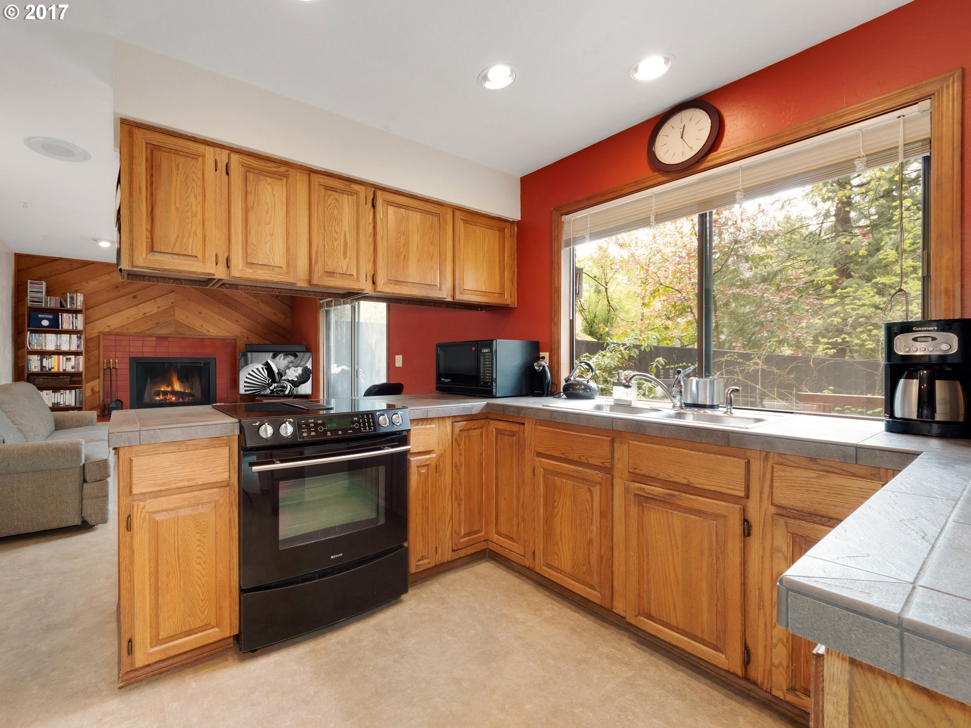 9590 Southwest Washington Street Portland, OR 97225 - Photo 9 of 30 Gallery Image 9