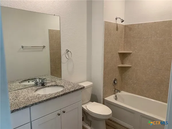 $2,295 | 415 Fig Tree Street, New Braunfels, TX 78130