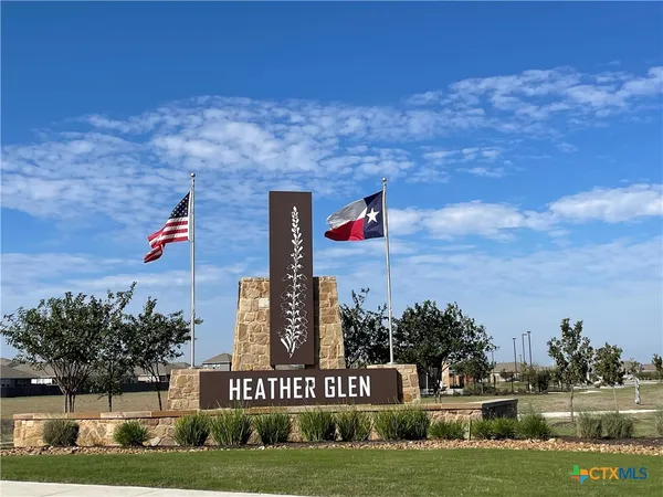 $2,295 | 415 Fig Tree Street, New Braunfels, TX 78130