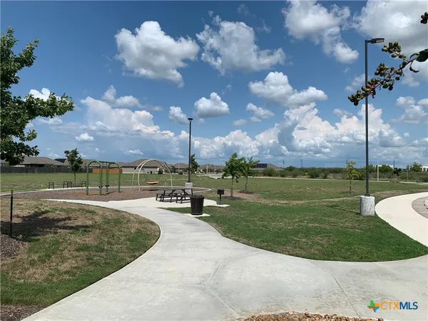 $2,295 | 415 Fig Tree Street, New Braunfels, TX 78130
