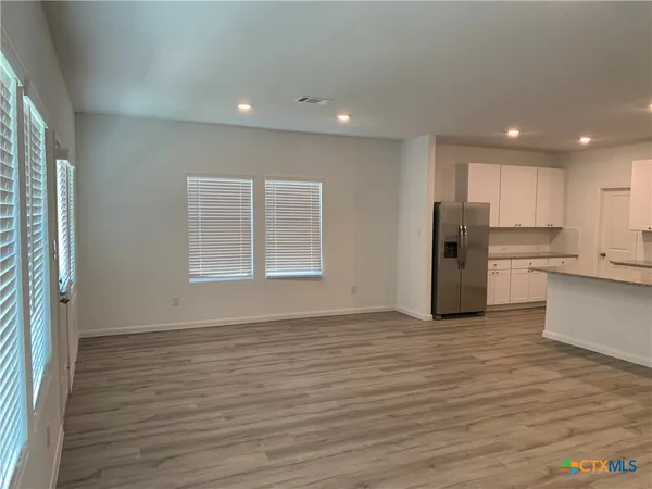 $2,295 | 415 Fig Tree Street, New Braunfels, TX 78130
