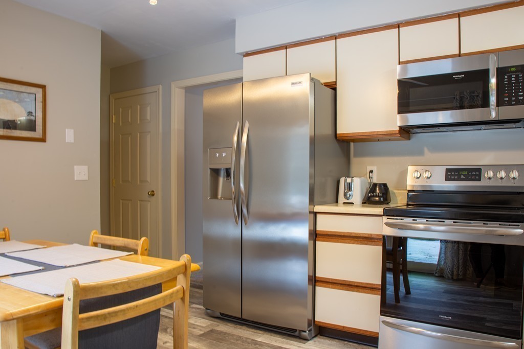 160 Hillside Road, Unit 1 Westfield, MA 01085 - Photo 8 of 22 Gallery Image 8