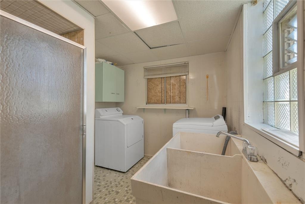 420 Hamil Road Verona, PA 15147 - Photo 17 of 23 Gallery Image 17