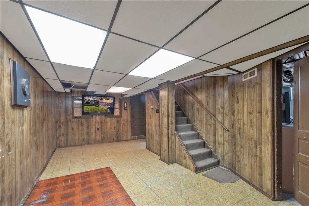 420 Hamil Road Verona, PA 15147 - Photo 19 of 23 Gallery Image 19