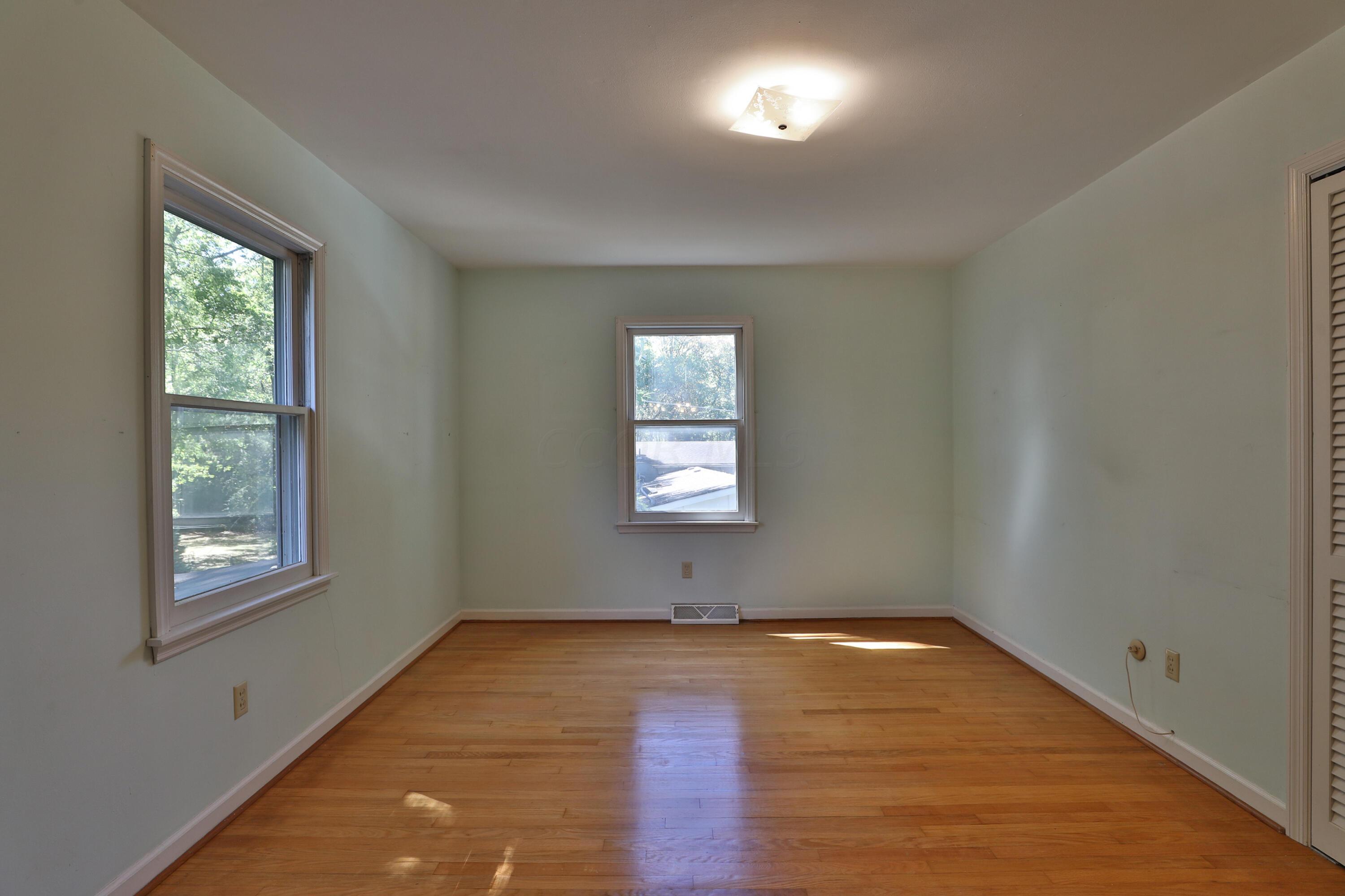 7646 Lee Road Westerville, OH 43081 - Photo 39 of 54 Primary Bedroom
