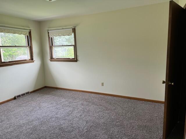 944 South Ridge Street Crown Point, IN 46307 - Photo 11 of 15 640x480