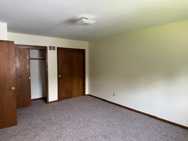 944 South Ridge Street Crown Point, IN 46307 - Photo 9 of 15 640x480