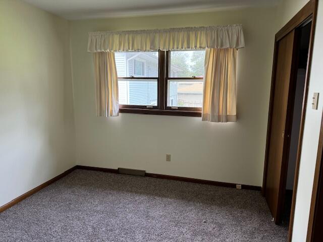 944 South Ridge Street Crown Point, IN 46307 - Photo 10 of 15 640x480