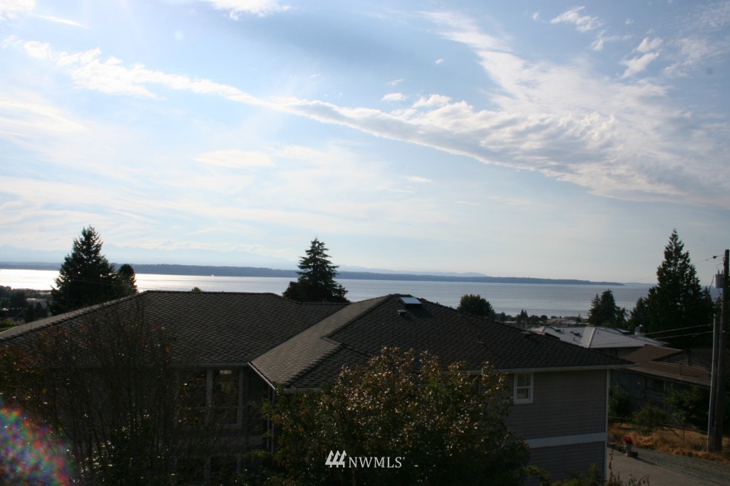 933 Maple Street Edmonds, WA 98020 - Photo 12 of 13