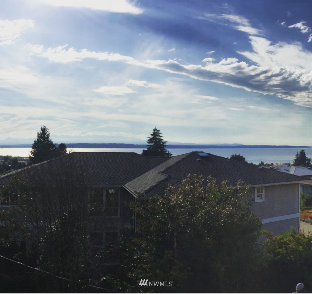 933 Maple Street Edmonds, WA 98020 - Photo 9 of 13
