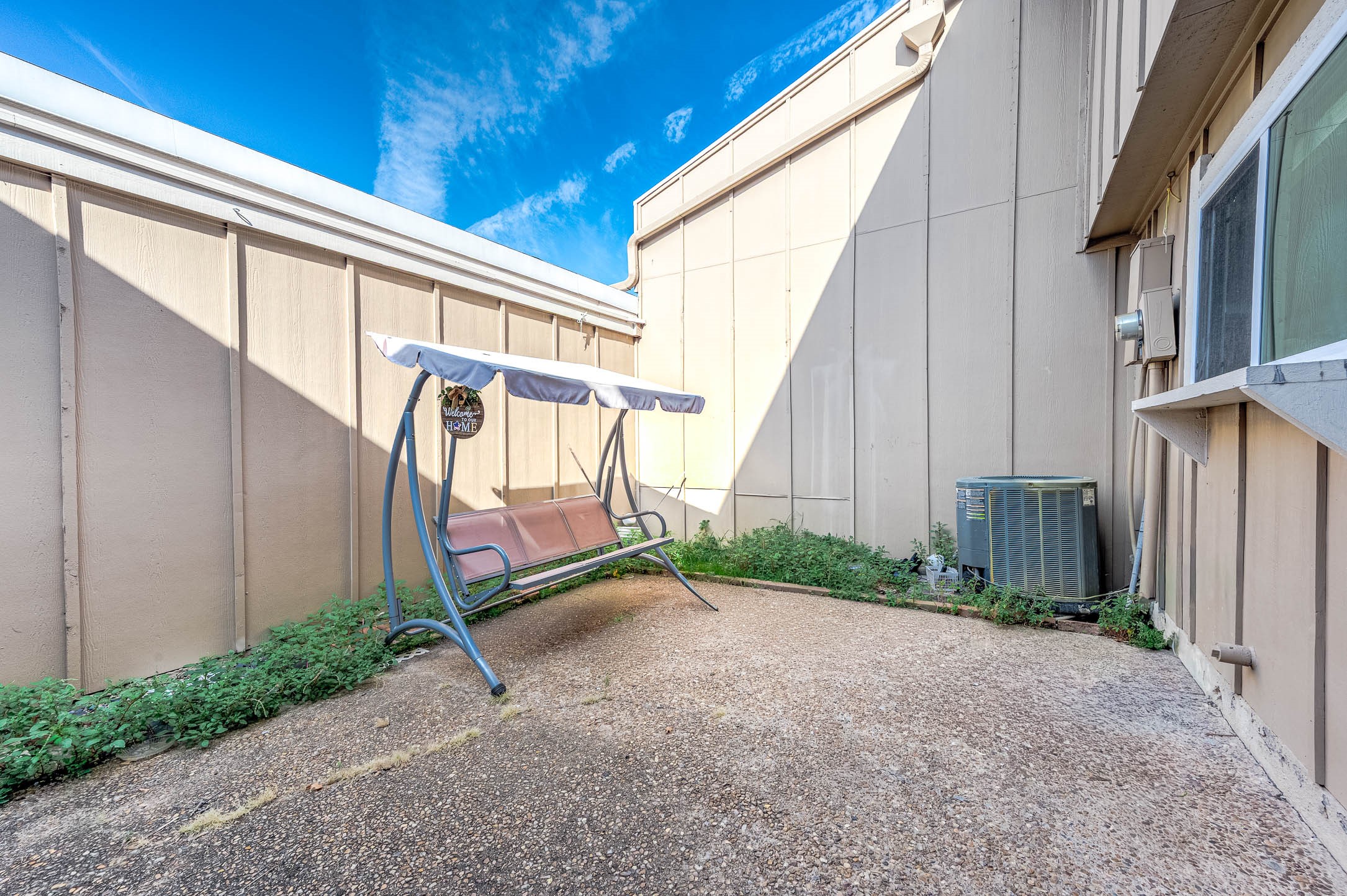 11609 Village Pl Drive Houston, TX 77077 - Photo 26 of 34 a backyard of a house