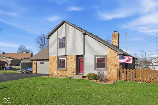 $325,000 | 290 Northridge Drive, Mooresville, IN 46158