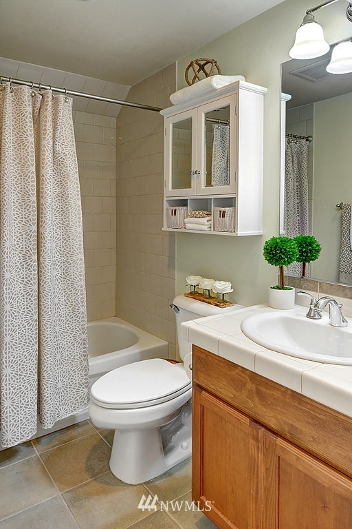 1620 North 46th Street, Unit A Seattle, WA 98103 - Photo 16 of 20