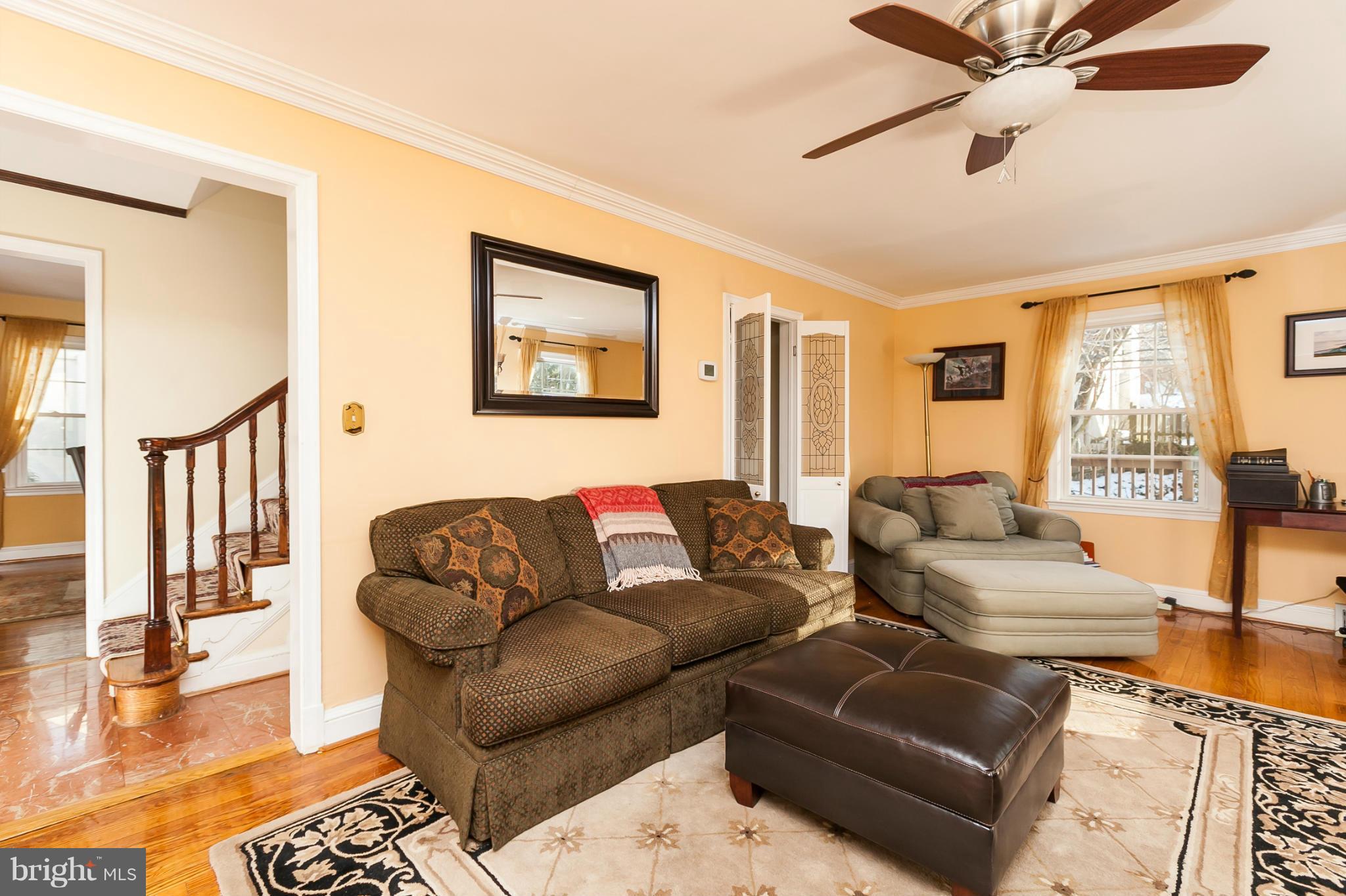 303 Worthington Road Towson, MD 21286 - Photo 3 of 30 Living Room