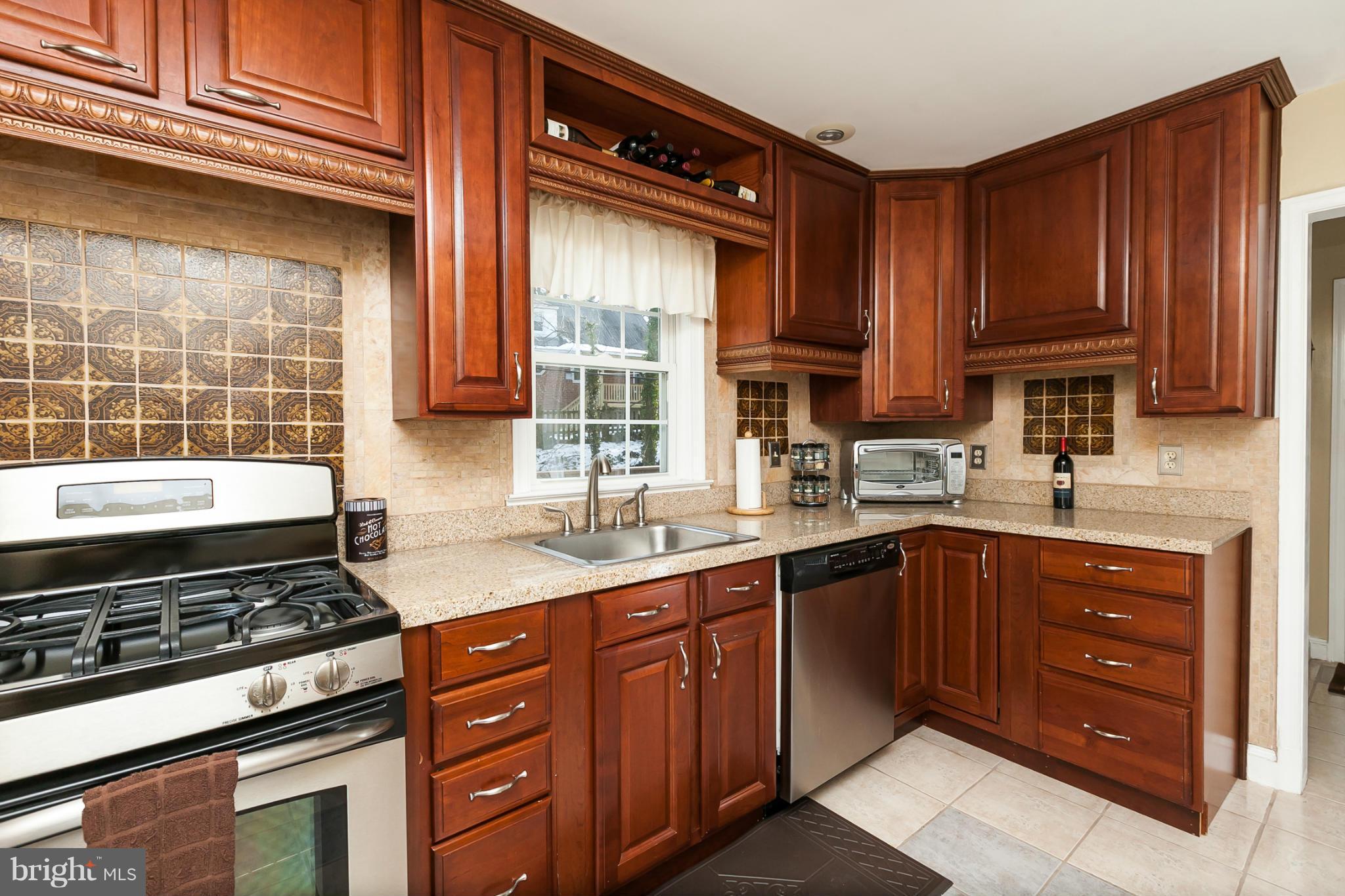 303 Worthington Road Towson, MD 21286 - Photo 7 of 30 Kitchen