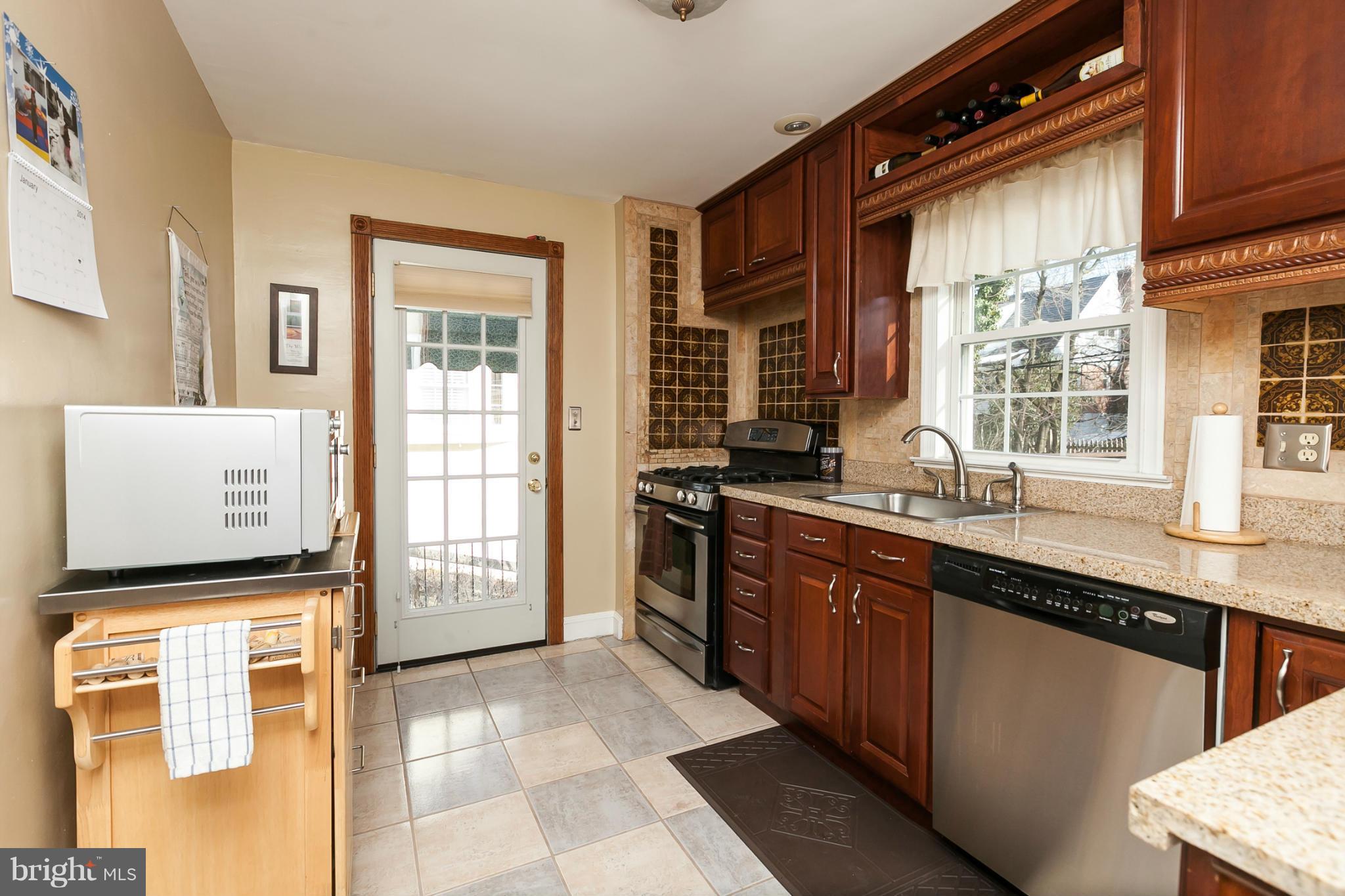 303 Worthington Road Towson, MD 21286 - Photo 8 of 30 Kitchen