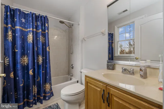 $1,250,000 | 1464 West Stonington Drive, Downingtown, PA 19335