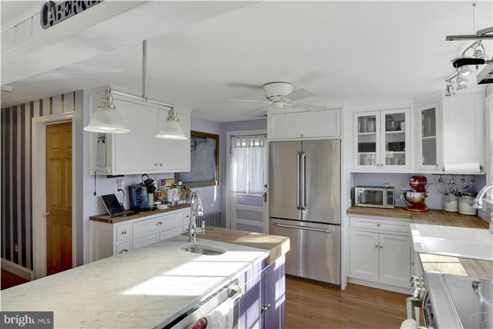 4003 Hummer Road Annandale, VA 22003 - Photo 11 of 24 Kitchen