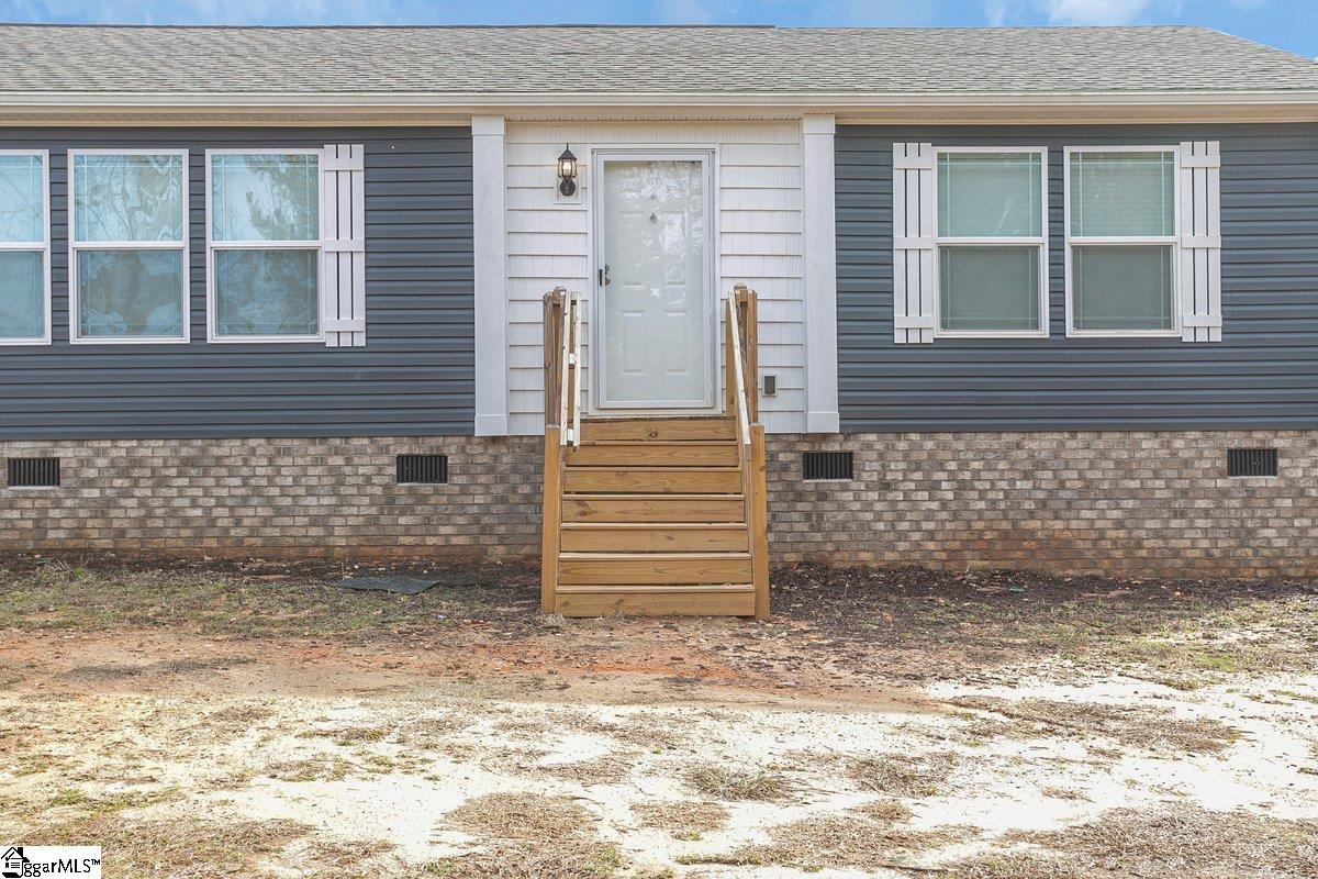 2410 Cowens Bridge Road Gray Court, SC 29645 - Photo 2 of 27