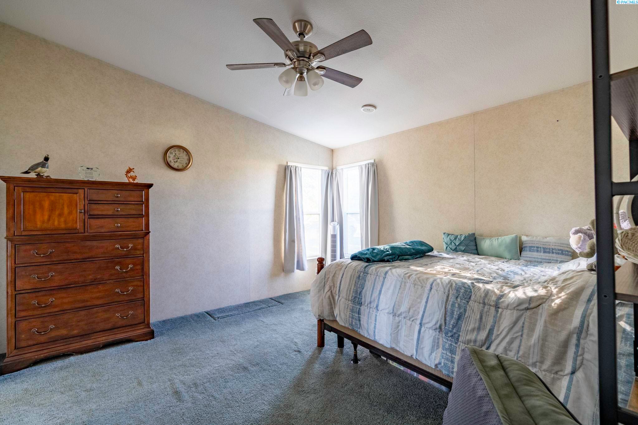 208405 East Bowles Road Kennewick, WA 99337 - Photo 22 of 35 Gallery Image 22
