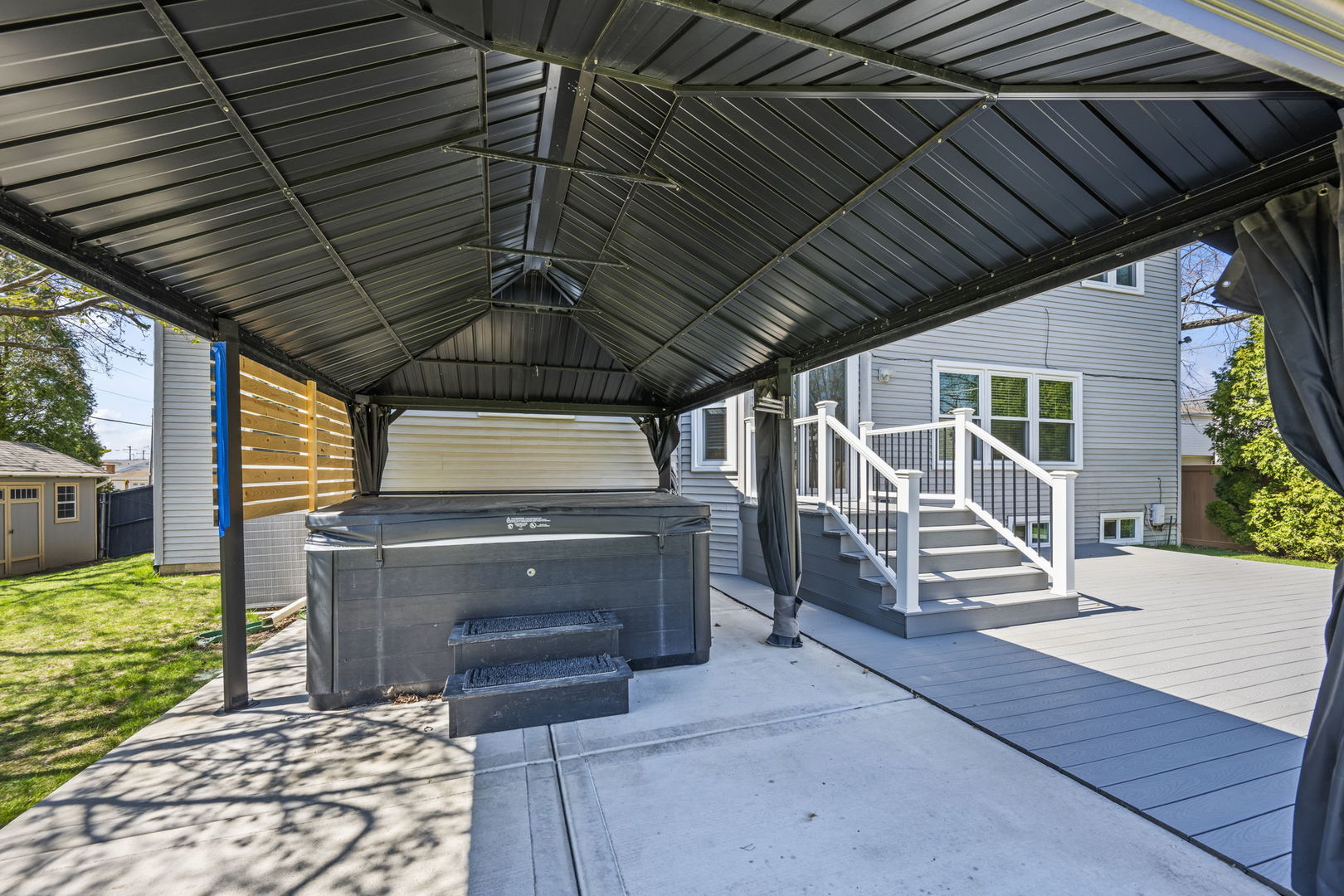 155 Lilac Lane Wheeling, IL 60090 - Photo 49 of 52 a view of outdoor space and deck