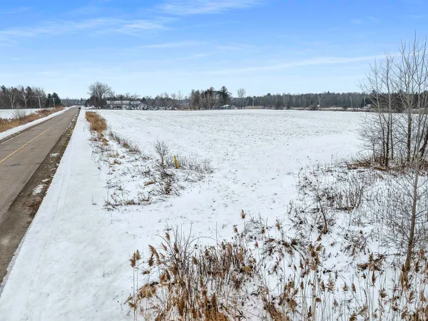 $999,900 | East Frontage Road, Little Suamico, WI 54141