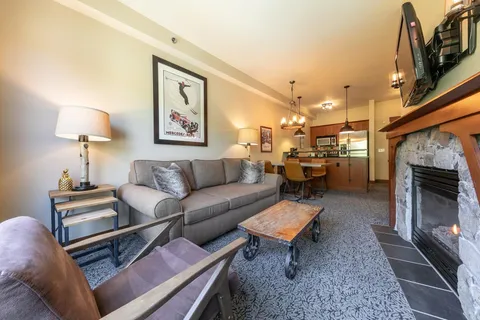 $685,000 | 1750 Village East Road, Unit 329 (5329), Olympic Valley, CA 96146