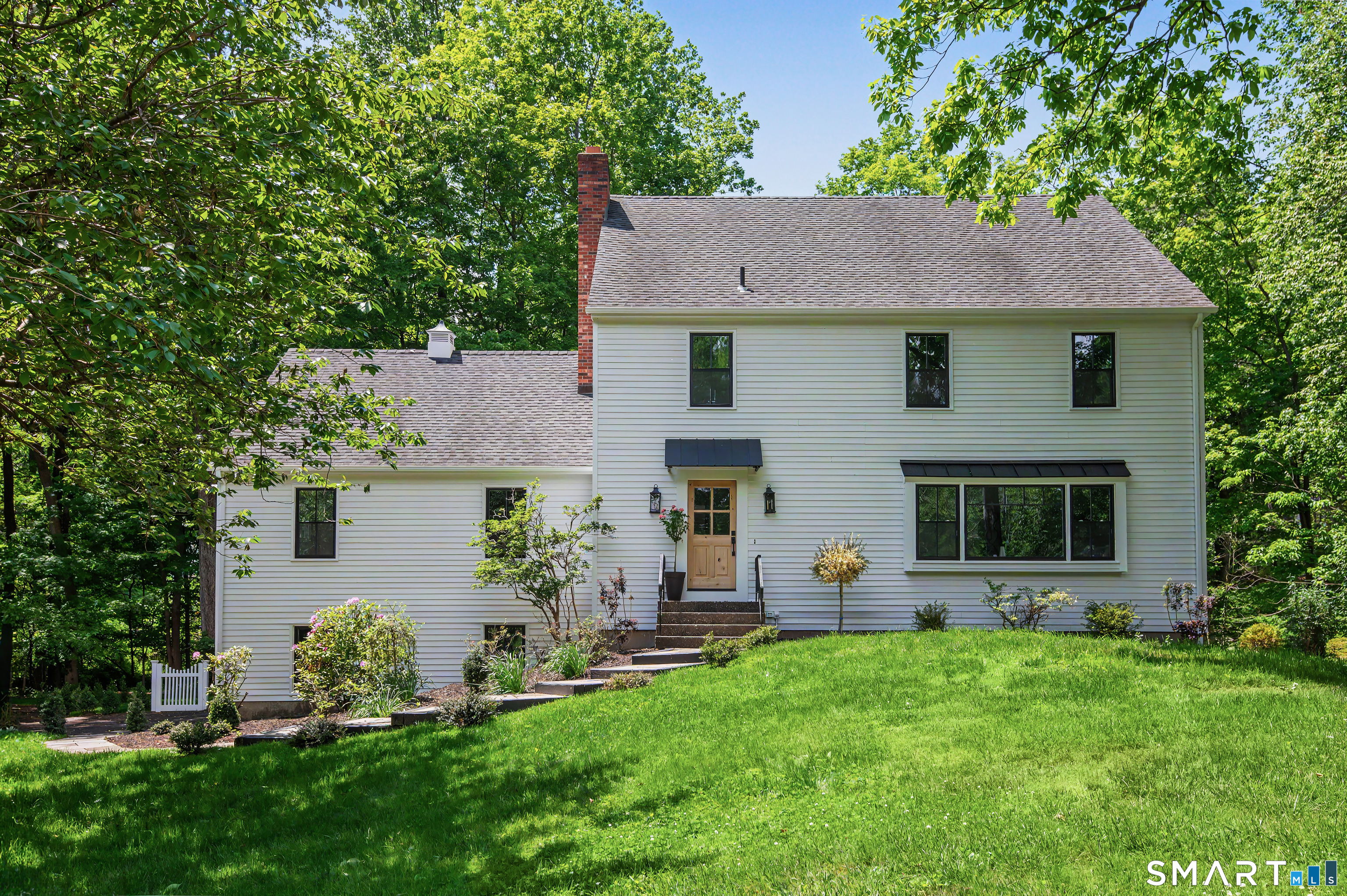 131 Fieldcrest Drive Ridgefield, CT 06877 - Photo 4 of 30