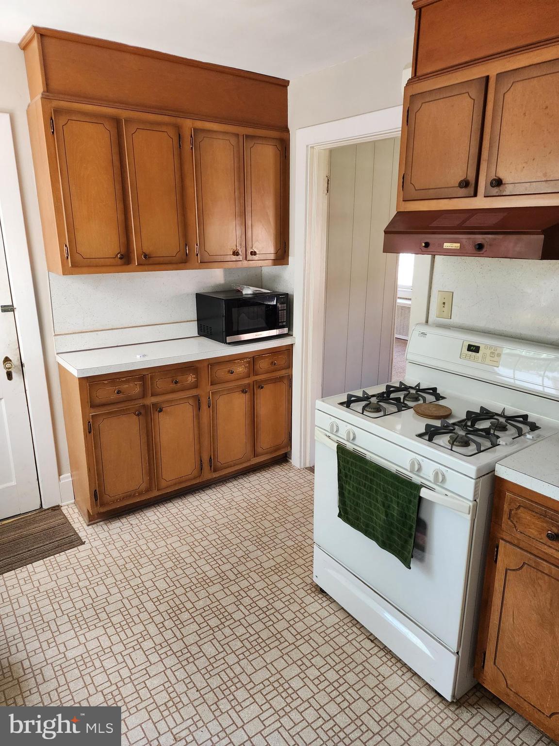 139 Linglestown Road Harrisburg, PA 17110 - Photo 4 of 18 Gallery Image 4