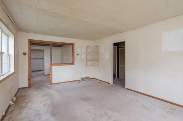 $74,900 | 607 St Johns Avenue Southeast, Red Lake Falls, MN 56750