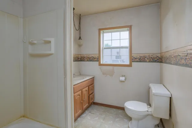 $74,900 | 607 St Johns Avenue Southeast, Red Lake Falls, MN 56750