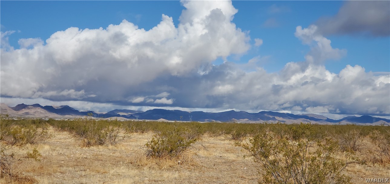 2660 Spinel Road Golden Valley, AZ 86413 - Photo 9 of 9 a view of ocean and mountain